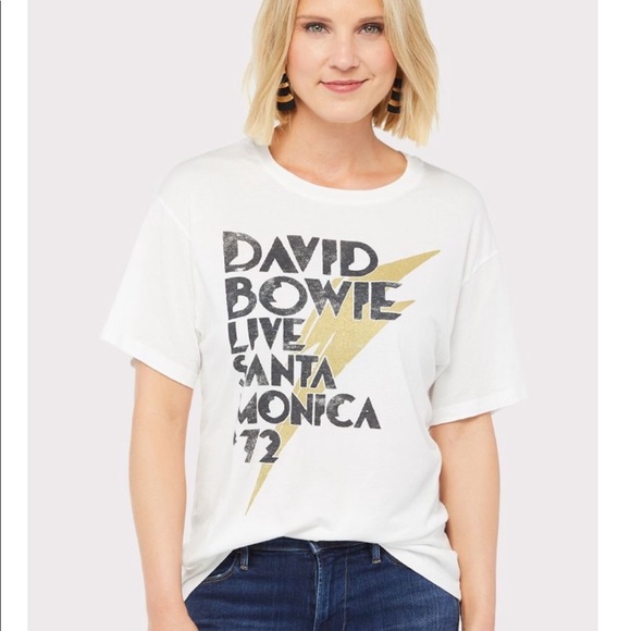 Evereve Tops - Let Luv David Bowie graphic tee size M